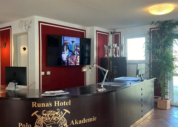 酒店 Runas Air Muc Park Sleep & Fly