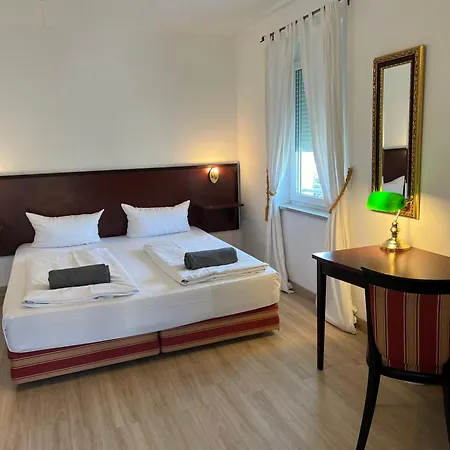 Runas Air Muc Park Sleep & Fly Hotel 3*